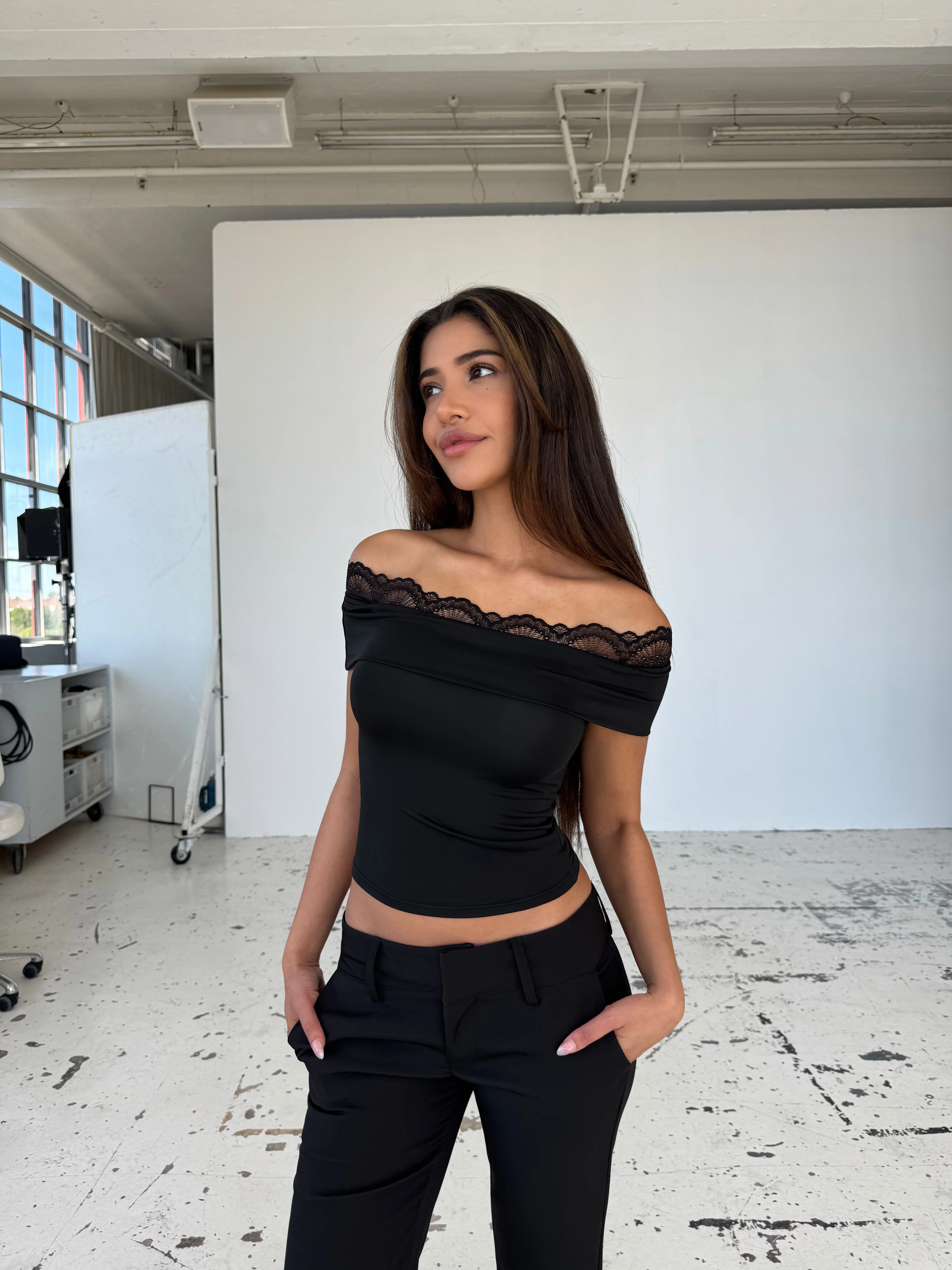 Leda lace top - black - Image 6