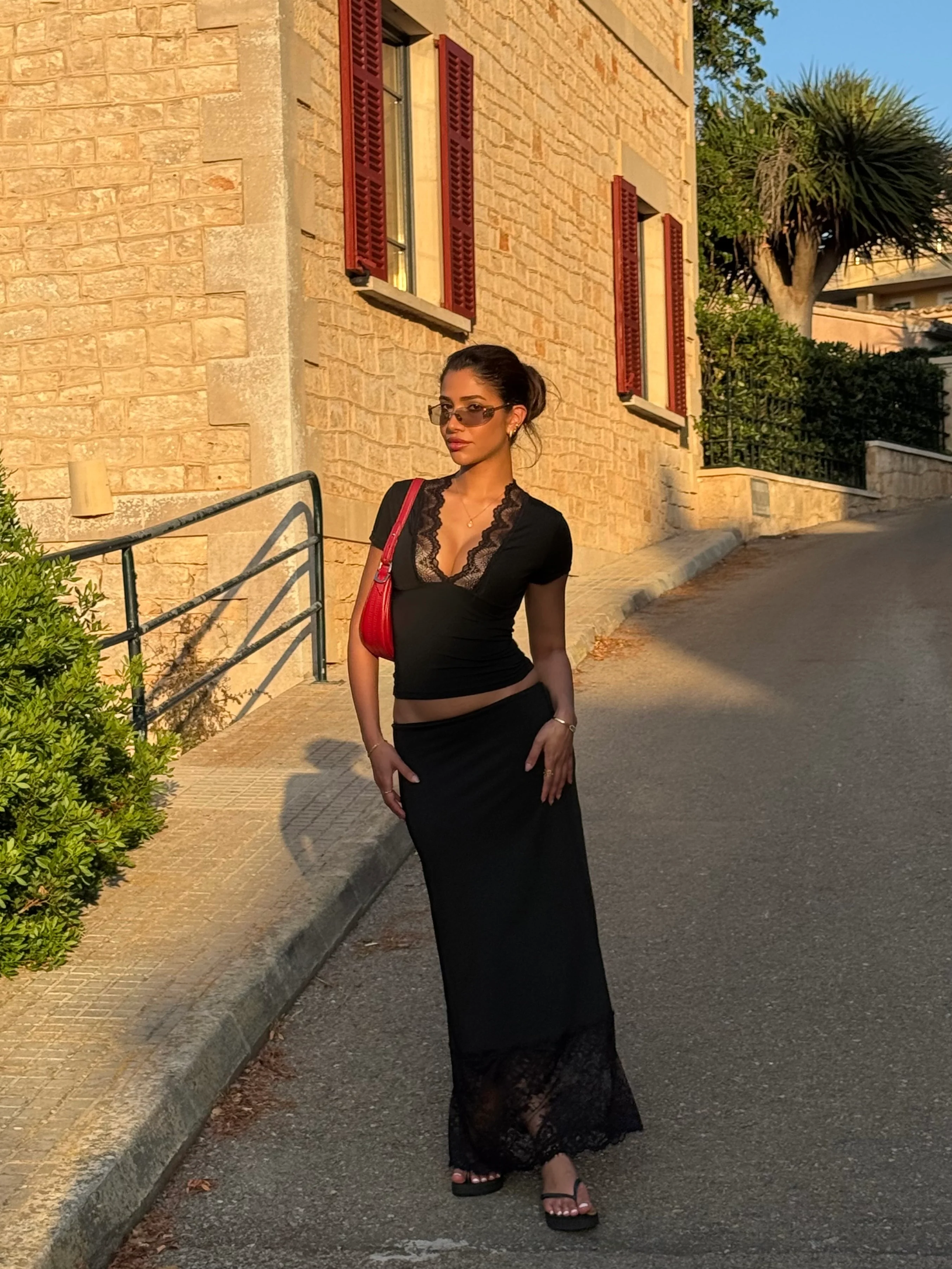 Lucia basic lace tee - black - Image 6