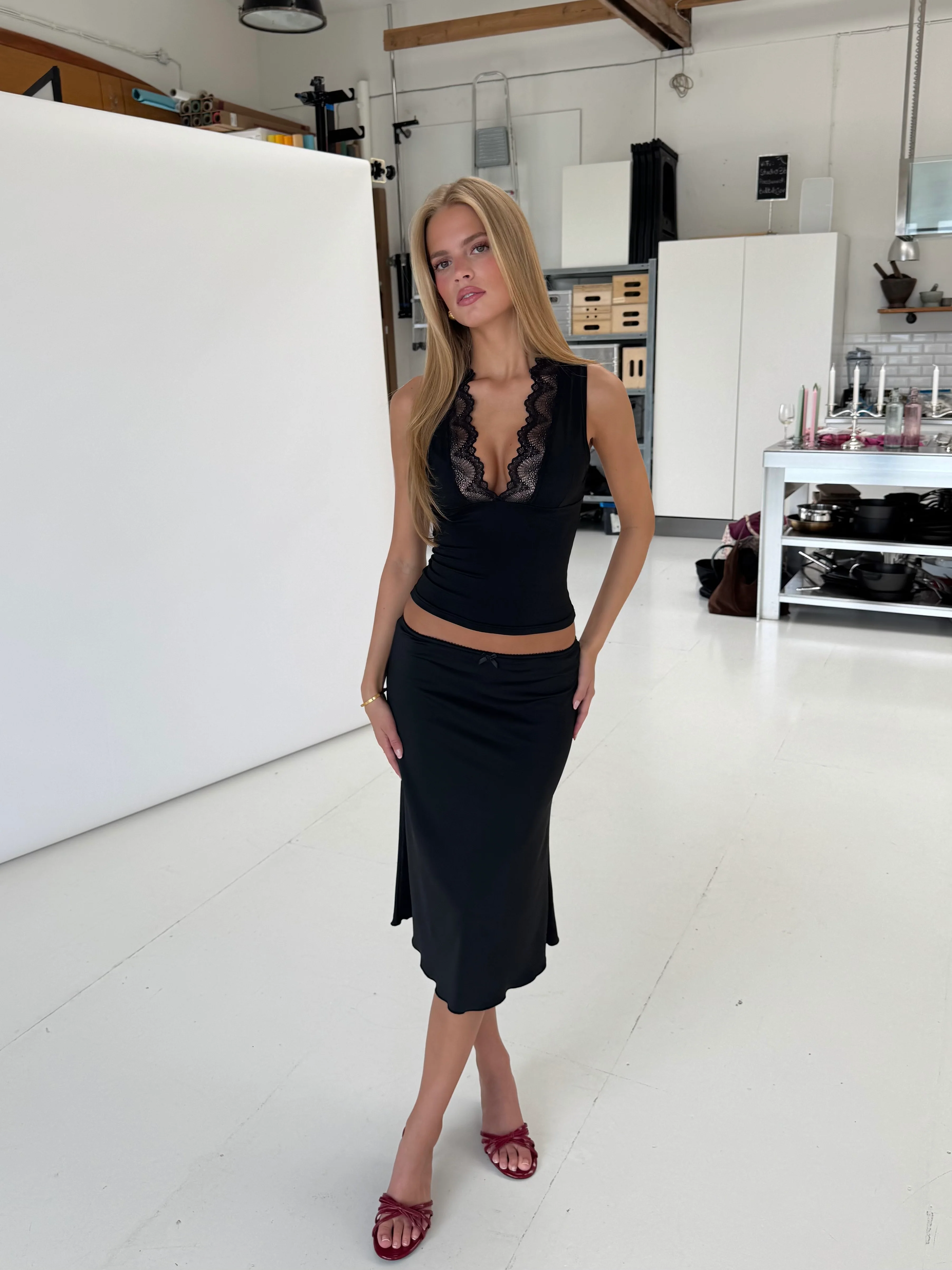 Lucia basic lace top - black - Image 5